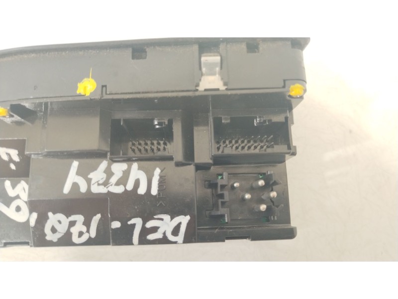 Recambio de mando elevalunas delantero izquierdo para bmw 5 touring (e39) 520 d referencia OEM IAM 6904306  