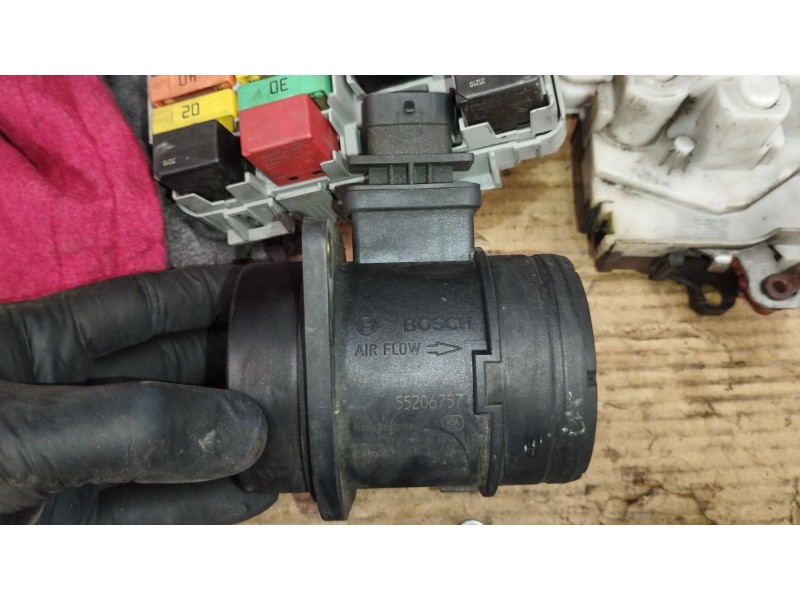 Recambio de caudalimetro para fiat doblo furgoneta/monovolumen (223_) 1.3 d multijet referencia OEM IAM 55206757 0281002980 2774