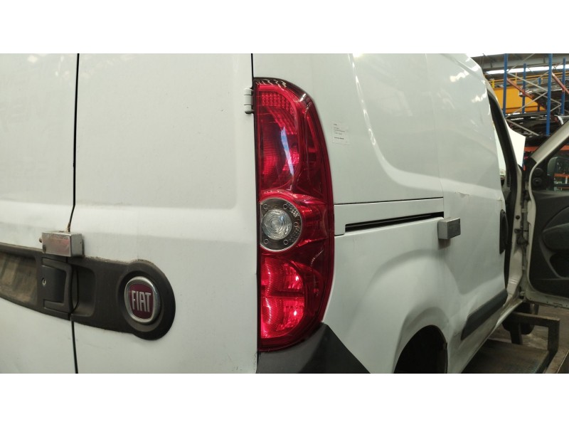 Recambio de piloto trasero derecho para fiat doblo furgoneta/monovolumen (223_) 1.3 d multijet referencia OEM IAM 51810673  