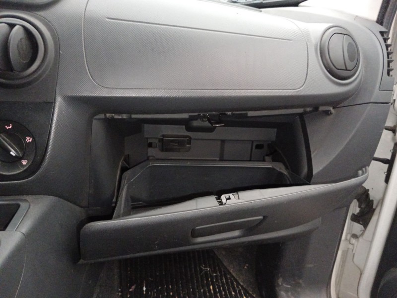 Recambio de guantera para fiat fiorino monospace (225_) 1.3 jtd multijet (225bxb1a, 225bxb11) referencia OEM IAM   
