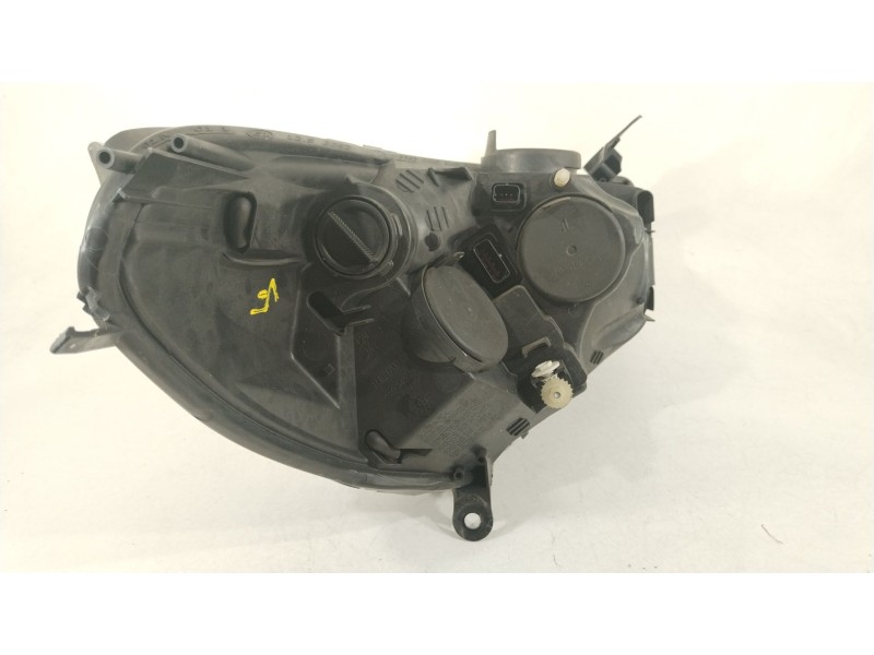 Recambio de faro izquierdo para renault clio iv (bh_) 1.5 dci 90 referencia OEM IAM 260601850R  