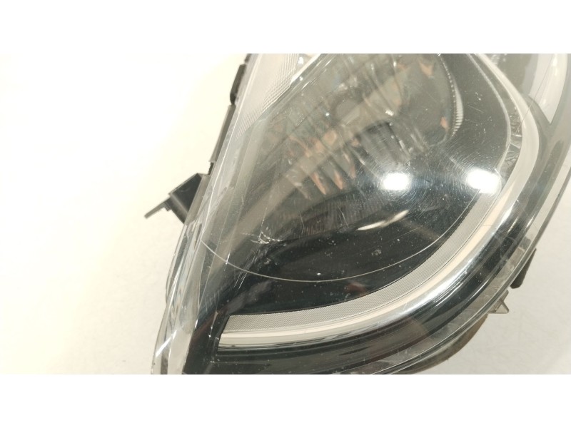 Recambio de faro izquierdo para renault clio iv (bh_) 1.5 dci 90 referencia OEM IAM 260601850R  