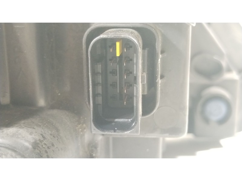 Recambio de faro izquierdo para peugeot 3008 i monospace (0u_) 1.6 vti referencia OEM IAM 9805505480 89907701 