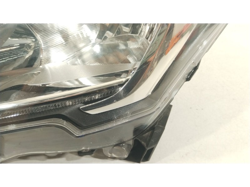 Recambio de faro izquierdo para peugeot 3008 i monospace (0u_) 1.6 vti referencia OEM IAM 9805505480 89907701 
