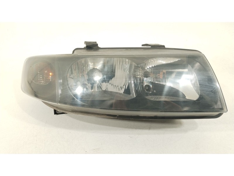 Recambio de faro derecho para seat toledo ii (1m2) 1.9 tdi referencia OEM IAM 1M1941002B 67742701 
