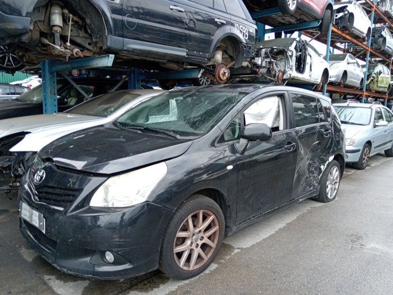 toyota verso (_r2_) del año 2010