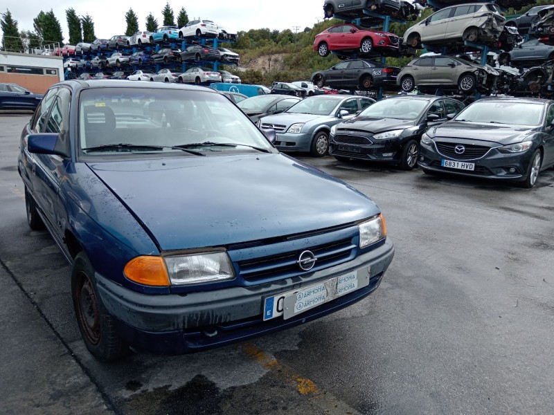 opel astra f sedán (t92) del año 1994
