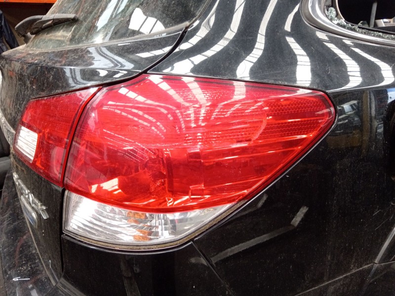 Recambio de piloto trasero derecho para subaru legacy lim. b14 limited referencia OEM IAM 84912AJ090  