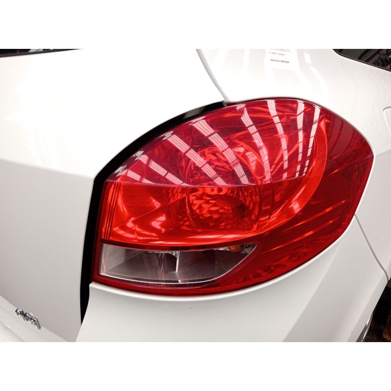 Recambio de piloto trasero derecho para renault clio iii grandtour (kr0/1_) 1.5 dci referencia OEM IAM 8200586844  