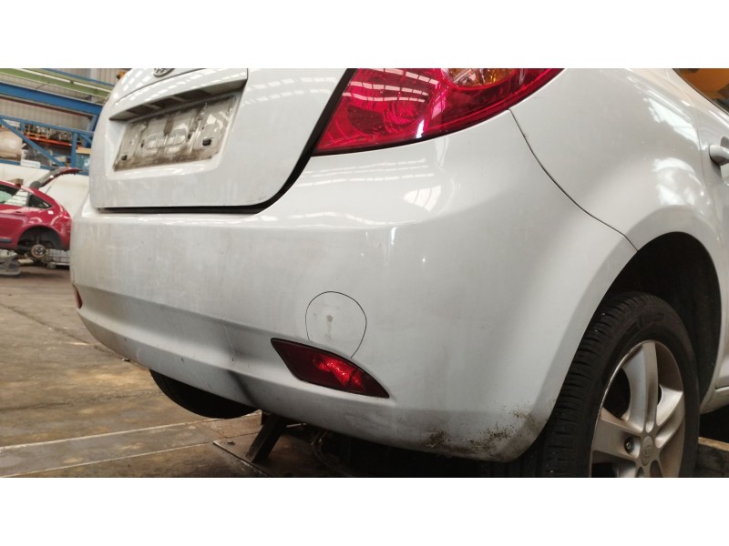 Recambio de paragolpes trasero para kia cee´d hatchback (ed) 1.6 crdi 115 referencia OEM IAM   