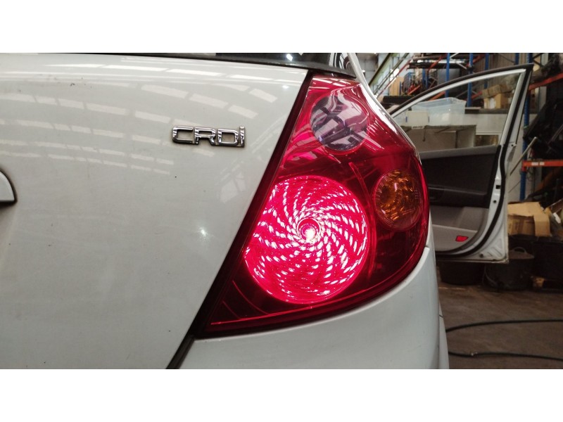 Recambio de piloto trasero derecho para kia cee´d hatchback (ed) 1.6 crdi 115 referencia OEM IAM   