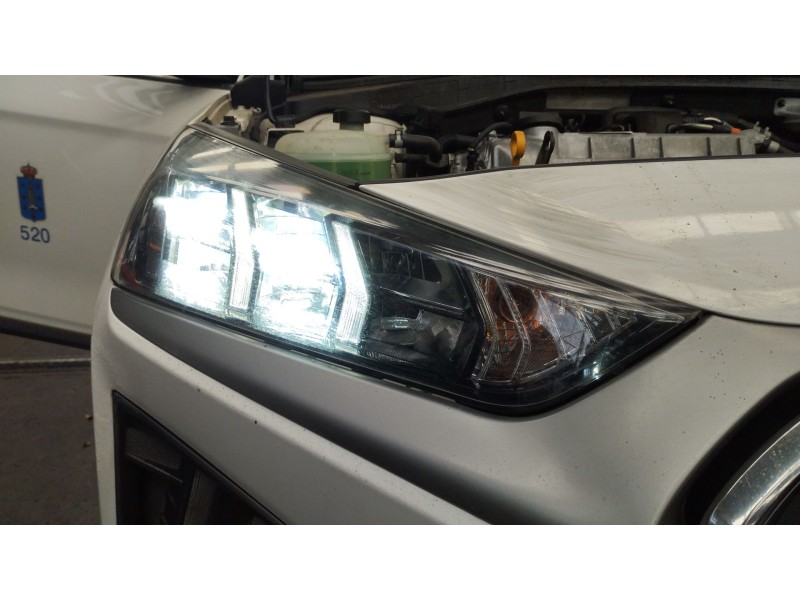 Recambio de faro derecho para hyundai ioniq (ae) 1.6 gdi hybrid referencia OEM IAM 92102G2200 92101G2200 