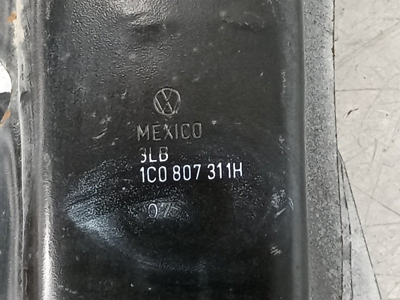 Recambio de refuerzo paragolpes trasero para volkswagen new beetle cabriolet (1y7) 1.9 tdi referencia OEM IAM 1C0807311H  