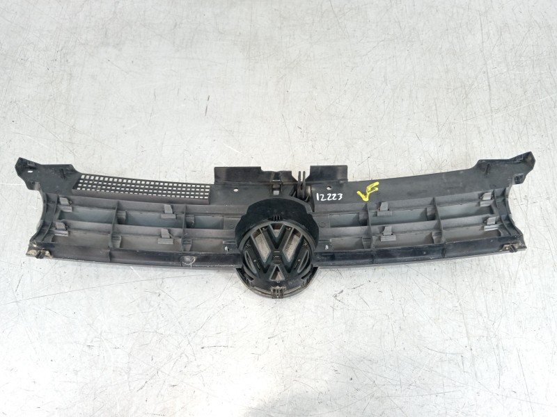 Recambio de rejilla delantera para volkswagen golf iv berlina (1j1) conceptline referencia OEM IAM 1J0853651H  