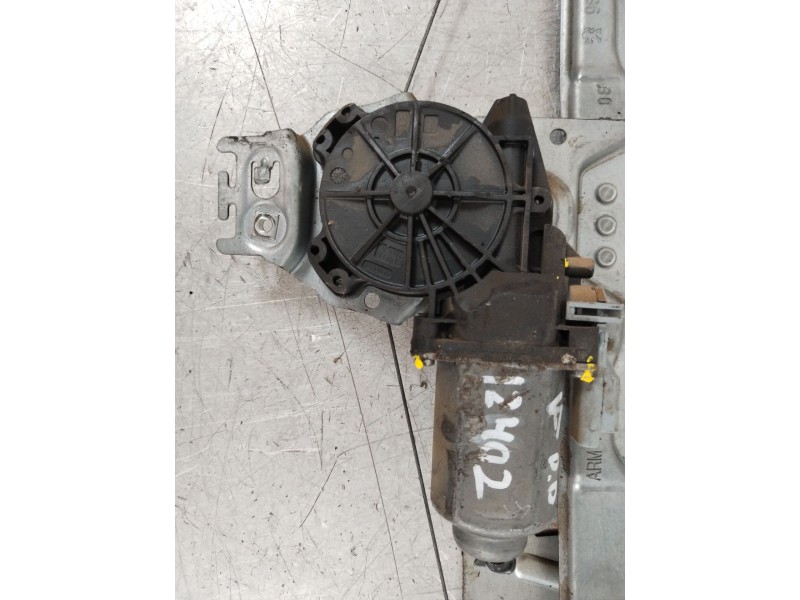Recambio de elevalunas delantero derecho para peugeot 207 confort referencia OEM IAM 9681182280 400912D 9222W9