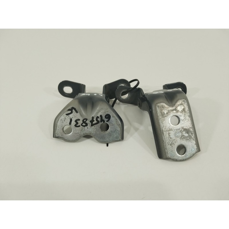 Recambio de bisagra puerta delantera derecha para hyundai i20 iii (bc3, bi3) 1.2 referencia OEM IAM 793201Y000  793251Y000