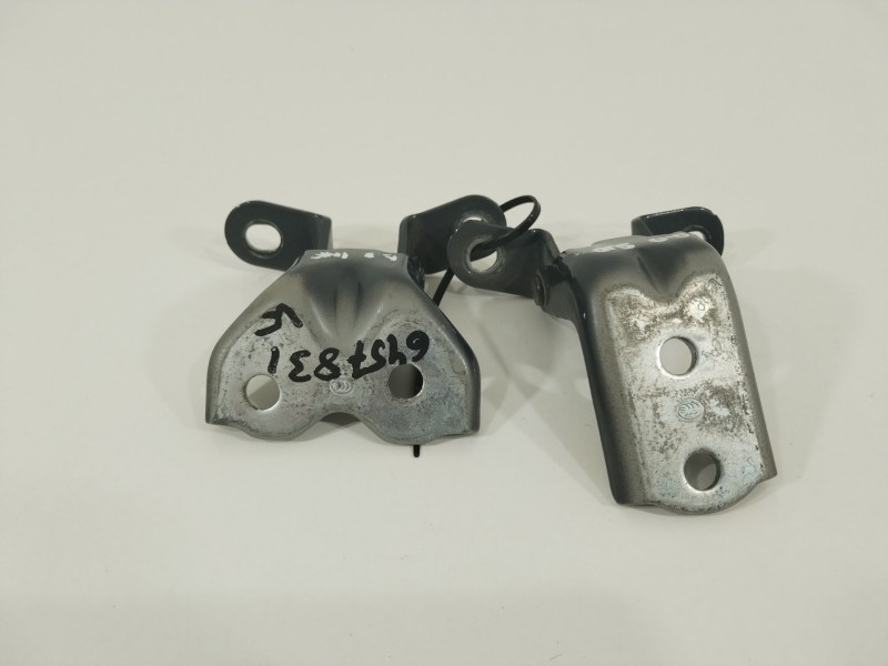 Recambio de bisagra puerta delantera derecha para hyundai i20 iii (bc3, bi3) 1.2 referencia OEM IAM 793201Y000  793251Y000
