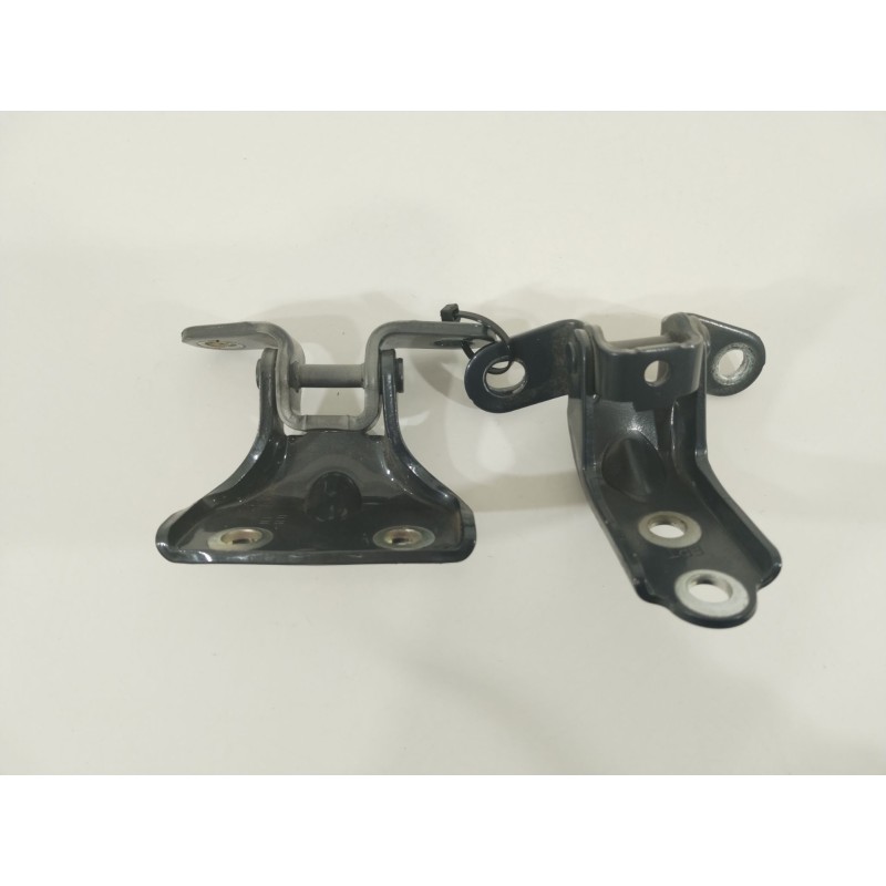 Recambio de bisagra puerta trasera izquierda para hyundai i20 iii (bc3, bi3) 1.2 referencia OEM IAM 794103K000  793102H000