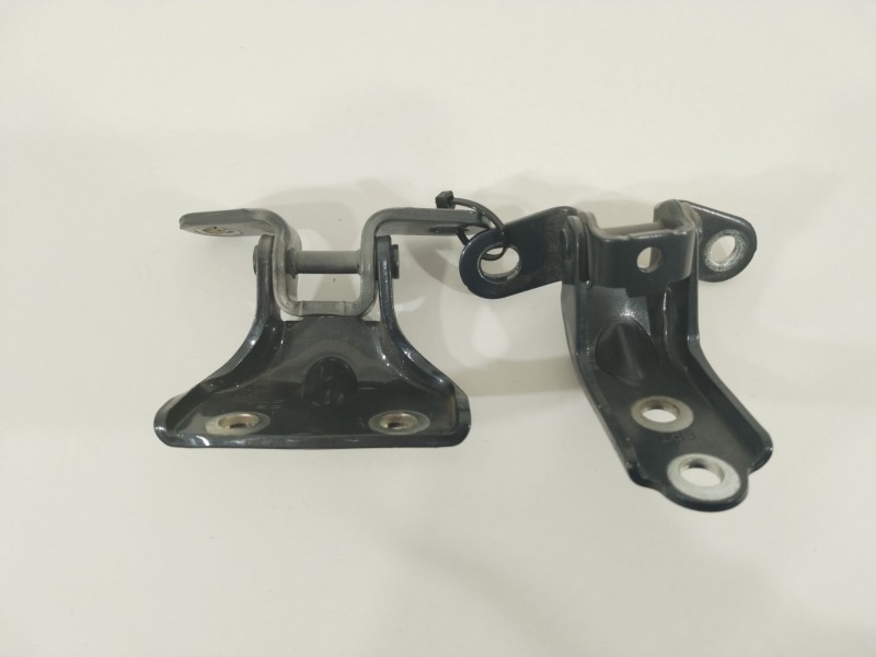 Recambio de bisagra puerta trasera izquierda para hyundai i20 iii (bc3, bi3) 1.2 referencia OEM IAM 794103K000  793102H000