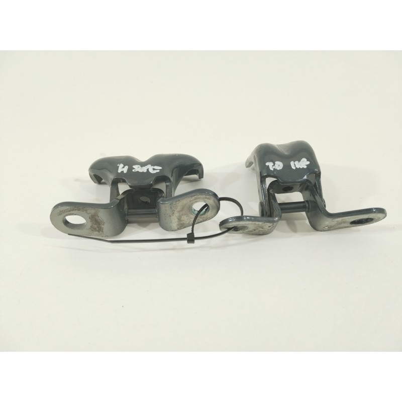 Recambio de bisagra puerta trasera derecha para hyundai i20 iii (bc3, bi3) 1.2 referencia OEM IAM 794203K000  793202H000