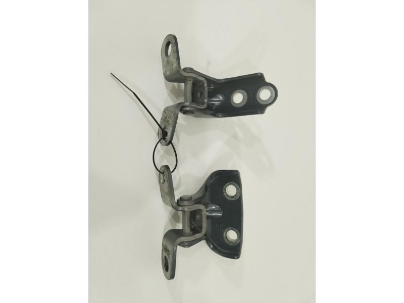 Recambio de bisagra puerta trasera derecha para hyundai i20 iii (bc3, bi3) 1.2 referencia OEM IAM 794203K000  793202H000
