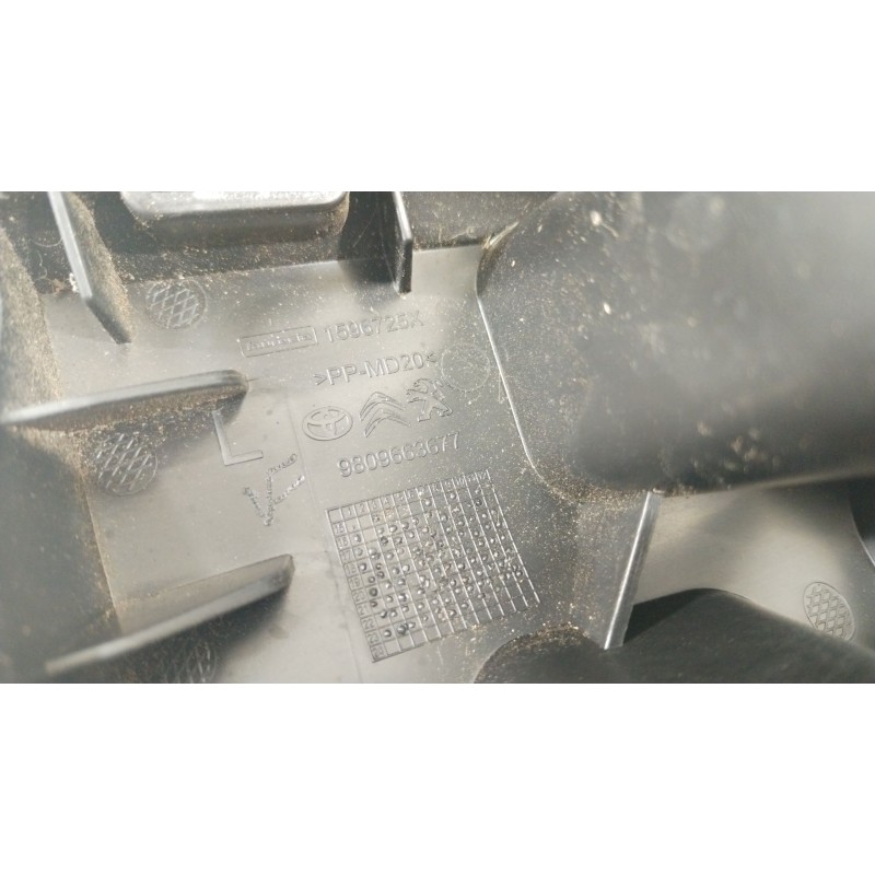 Recambio de moldura puerta trasera izquierda para peugeot traveller autobús (v_) 2.0 bluehdi 145 referencia OEM IAM 9809663677  