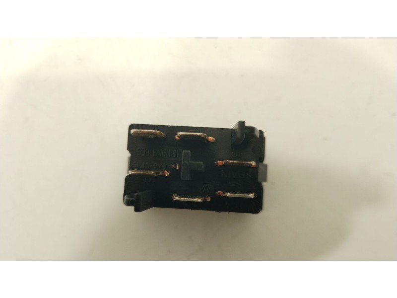 Recambio de mando elevalunas delantero izquierdo para volkswagen jetta ii (19e, 1g2, 165) 1.6 referencia OEM IAM 191959855  