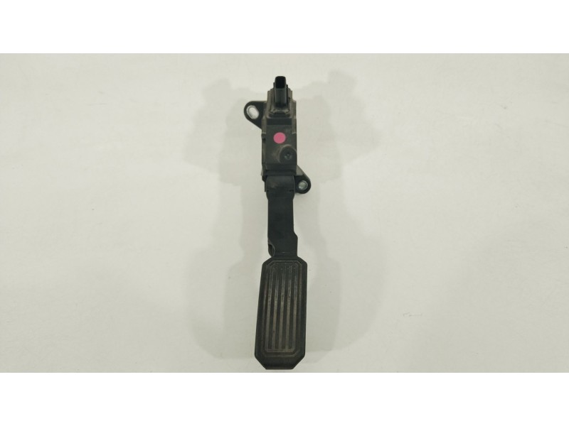Recambio de potenciometro pedal para toyota verso (_r2_) 1.6 d4-d (war20_) referencia OEM IAM 7811005040  