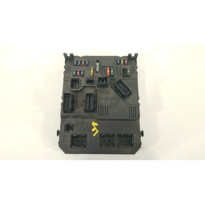 Recambio de caja reles / fusibles para citroën c2 (jm_) 1.4 hdi referencia OEM IAM 9650585780 S118085200I BSIF0200