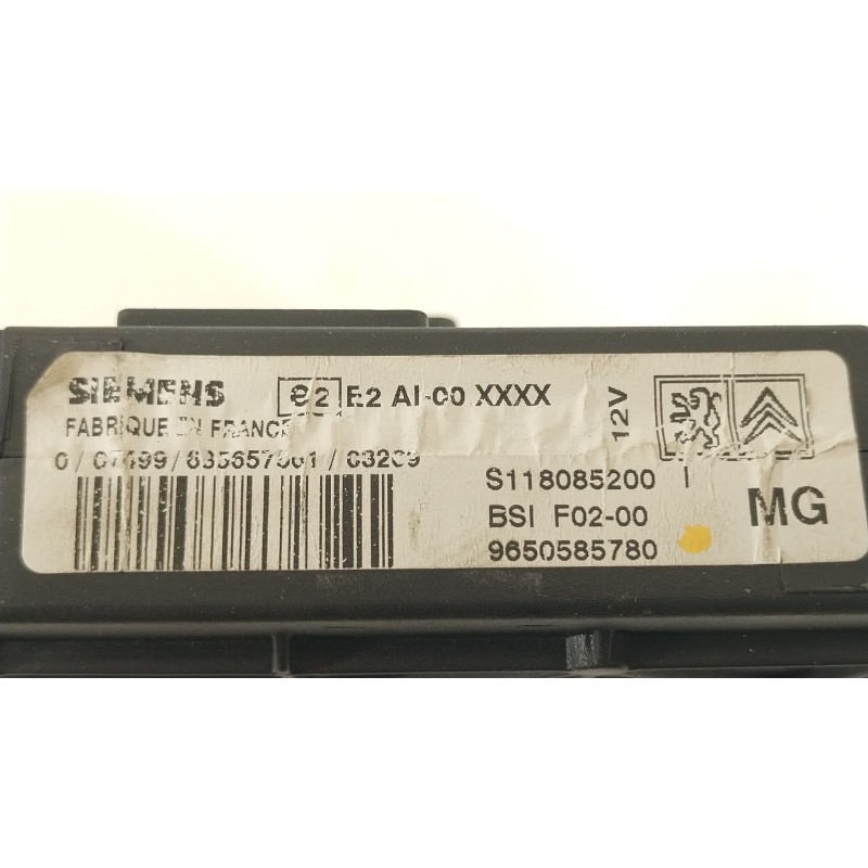 Recambio de caja reles / fusibles para citroën c2 (jm_) 1.4 hdi referencia OEM IAM 9650585780 S118085200I BSIF0200