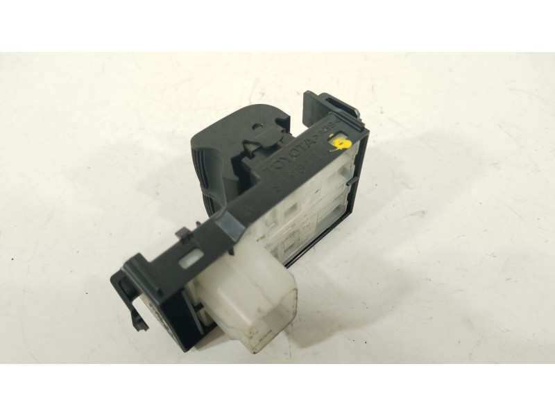 Recambio de mando elevalunas delantero izquierdo para toyota aygo (_b4_) 1.0 (kgb40) referencia OEM IAM 848200H010 CZ1140F7NA 