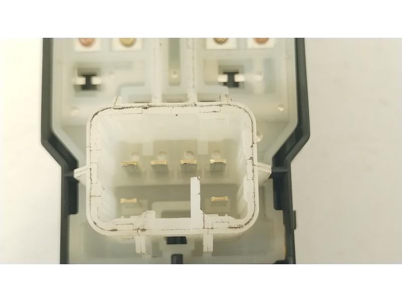 Recambio de mando elevalunas delantero izquierdo para toyota aygo (_b4_) 1.0 (kgb40) referencia OEM IAM 848200H010 CZ1140F7NA 