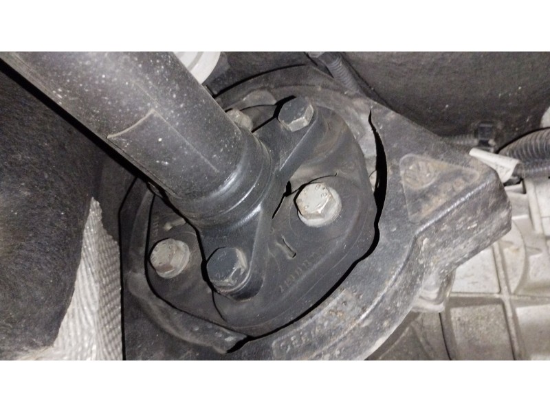 Recambio de transmision central para volkswagen touareg (7la, 7l6, 7l7) 2.5 r5 tdi referencia OEM IAM 7L6521101N  