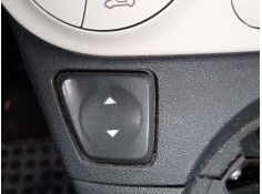 Recambio de mando elevalunas delantero izquierdo para fiat 500 (312_) 1.4 (312axc1b, 312cxc1b) referencia OEM IAM 735450601  