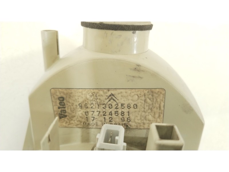 Recambio de piloto delantero derecho para peugeot partner monospace (5_, g_) 1.9 d referencia OEM IAM 9621302580 67724581 