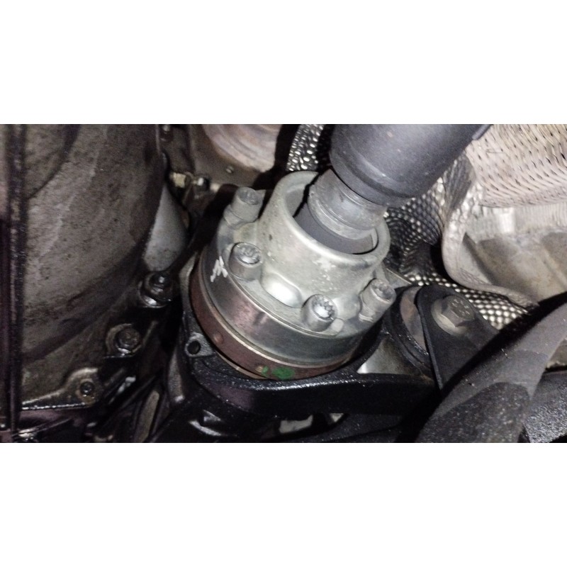 Recambio de transmision central delantera para volkswagen touareg (7la, 7l6, 7l7) 2.5 r5 tdi referencia OEM IAM 7L6521101G  