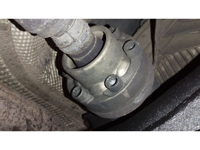 Recambio de transmision central delantera para volkswagen touareg (7la, 7l6, 7l7) 2.5 r5 tdi referencia OEM IAM 7L6521101G  