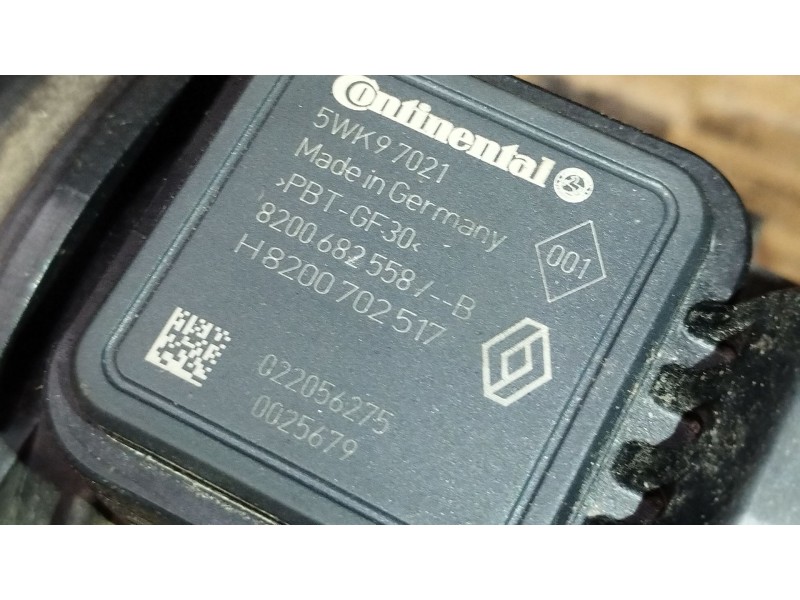 Recambio de caudalimetro para renault scénic iii (jz0/1_) 1.5 dci referencia OEM IAM 8200702517 8200682558 5WK97021