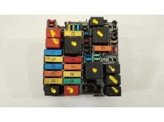 Recambio de caja reles / fusibles para fiat doblo furgoneta/monovolumen (223_) 1.3 d multijet referencia OEM IAM 51867698  