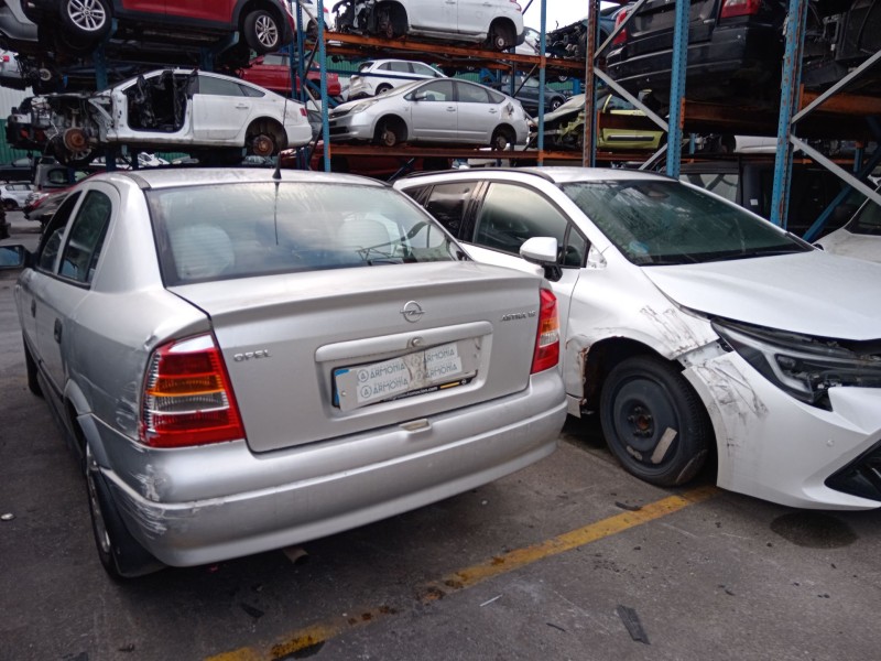 opel astra g sedán (t98) del año 2002