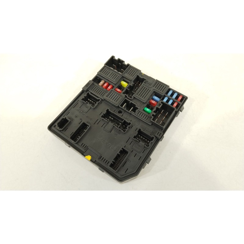 Recambio de caja reles / fusibles para nissan qashqai ii (j11, j11_) 1.3 dig-t referencia OEM IAM 284B75NA2A  