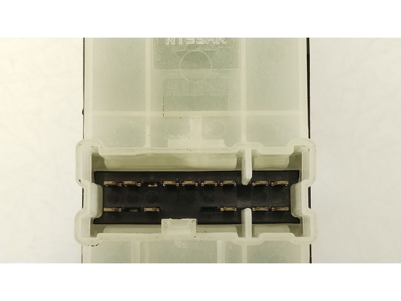 Recambio de mando elevalunas delantero izquierdo para nissan qashqai i (j10, nj10) 1.5 dci referencia OEM IAM 25401JD00B  