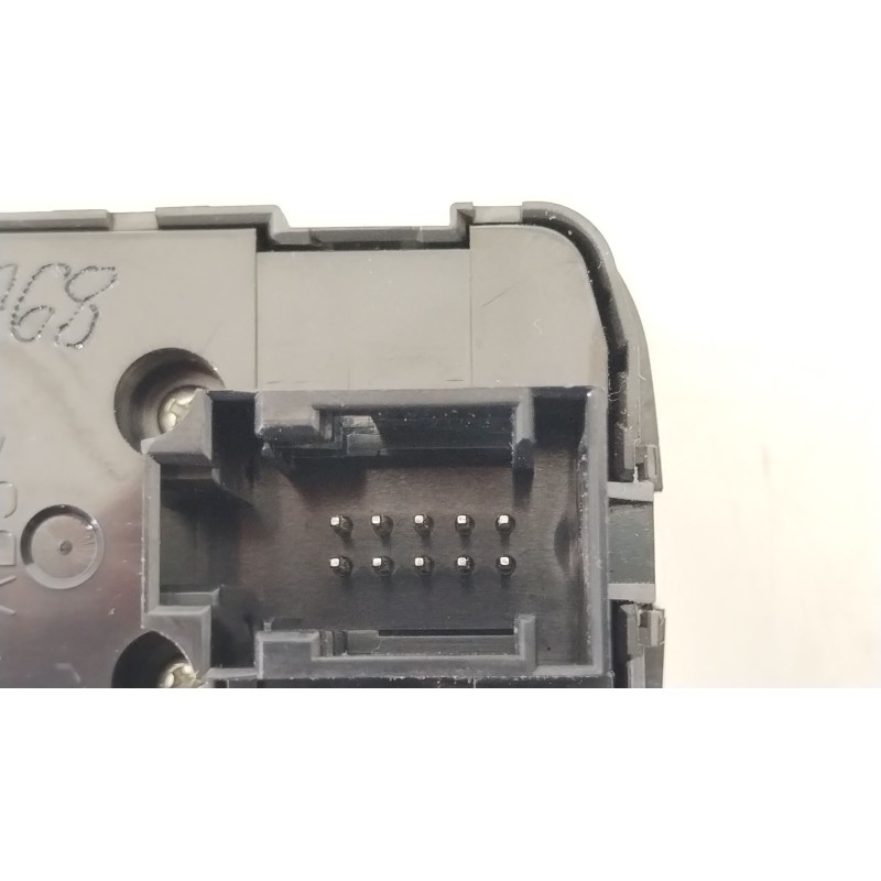 Recambio de mando elevalunas delantero izquierdo para opel vectra c (z02) 1.8 (f69) referencia OEM IAM 09185952 687833988 