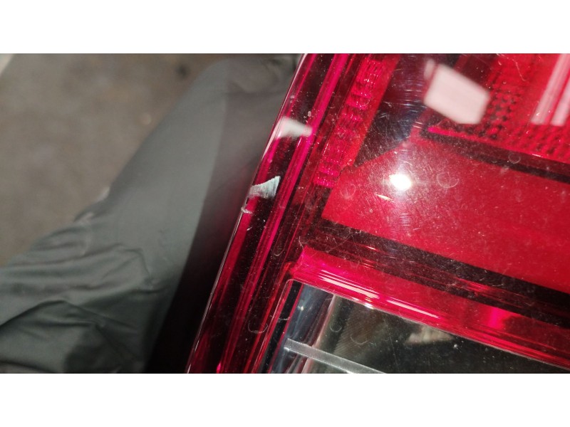 Recambio de piloto trasero derecho para seat arona (kj7, kjp) 1.5 tsi referencia OEM IAM 6F9945208B  