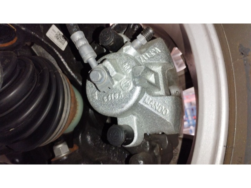 Recambio de pinza freno delantera izquierda para seat arona (kj7, kjp) 1.5 tsi referencia OEM IAM 2Q0615105AJ  