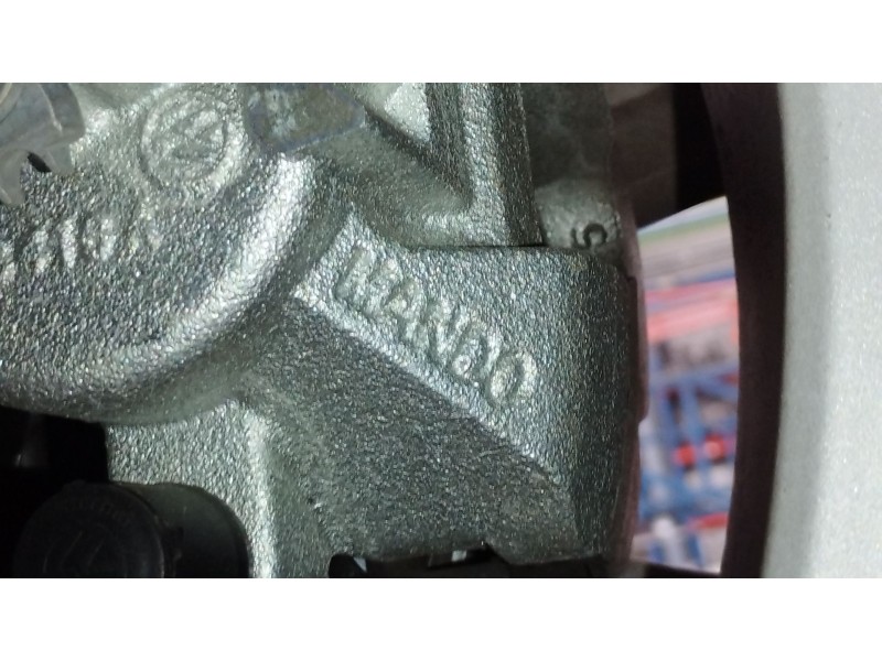 Recambio de pinza freno delantera izquierda para seat arona (kj7, kjp) 1.5 tsi referencia OEM IAM 2Q0615105AJ  