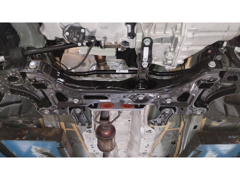 Recambio de puente delantero para seat arona (kj7, kjp) 1.5 tsi referencia OEM IAM 2Q0199315  