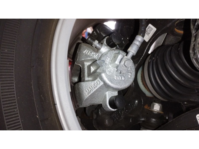 Recambio de pinza freno delantera derecha para seat arona (kj7, kjp) 1.5 tsi referencia OEM IAM 2Q0615106AJ  