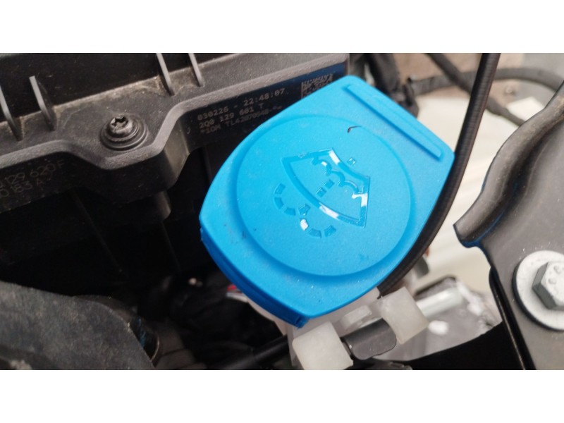 Recambio de deposito limpia para seat arona (kj7, kjp) 1.5 tsi referencia OEM IAM 2Q0955453F  