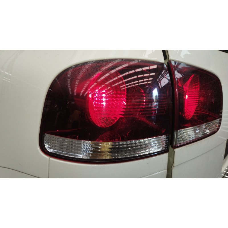 Recambio de piloto trasero izquierdo para volkswagen touareg (7la, 7l6, 7l7) 2.5 r5 tdi referencia OEM IAM 7L6945095R  